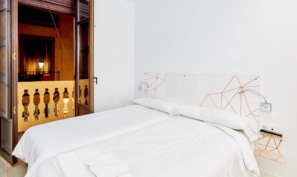 Deluxe Quadruple Room, Balcony photo 2