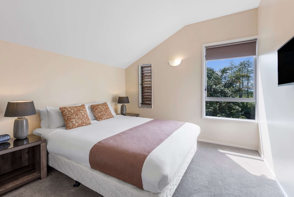 Apartment, 3 Bedrooms - Photo 1