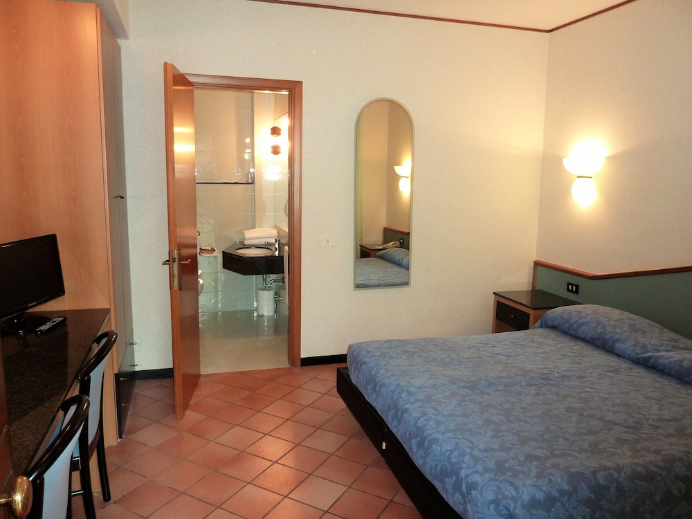 Double Room Single Occupancy photo 2