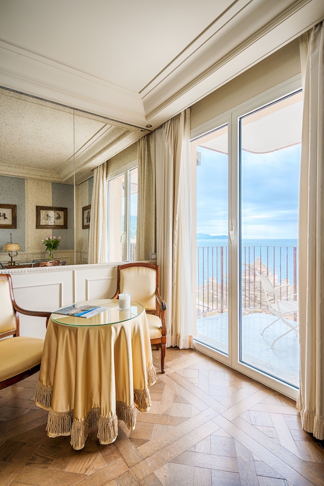 Exclusive Double Room, Sea View - Photo 3