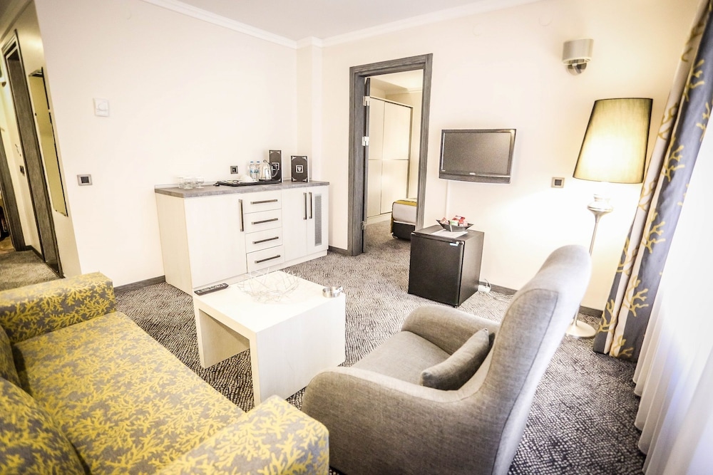 Executive Suite photo 3