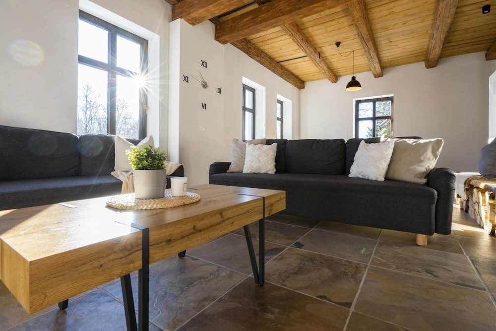 Villa photo 1