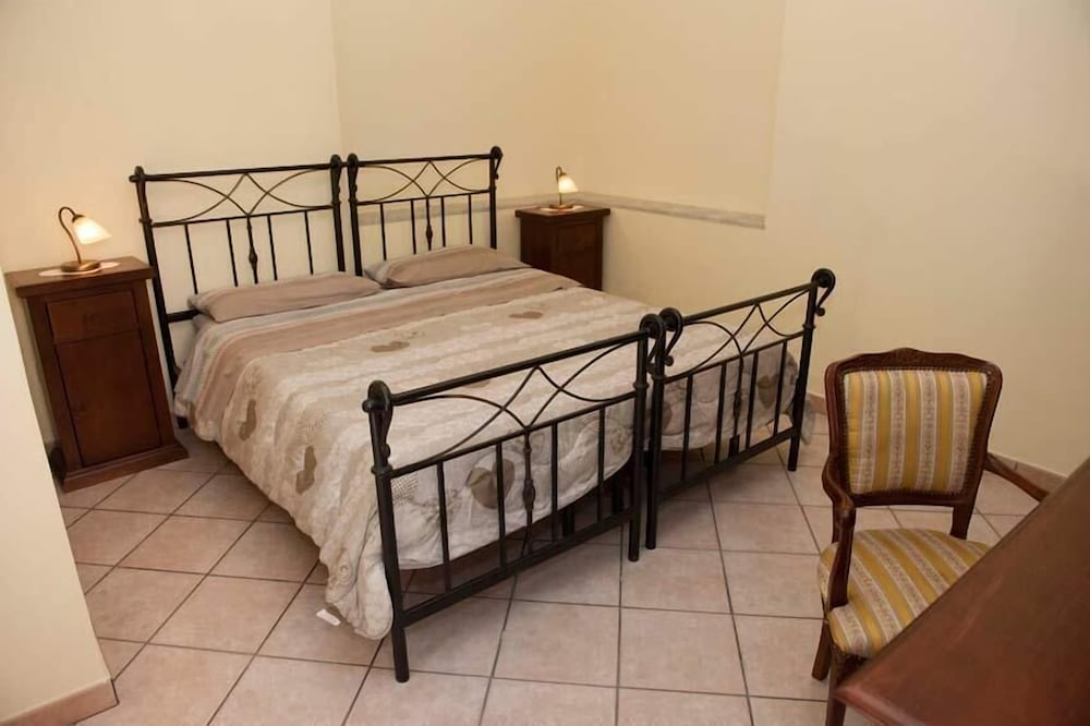 Twin Room (Limone) photo 1