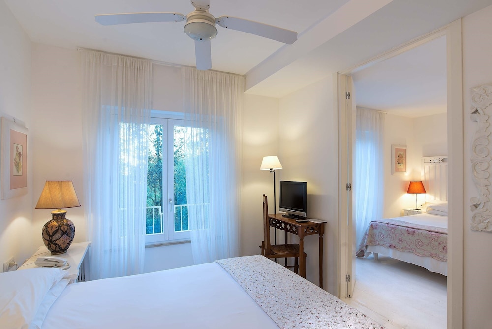 Classic Double Or Twin Room - Photo 4
