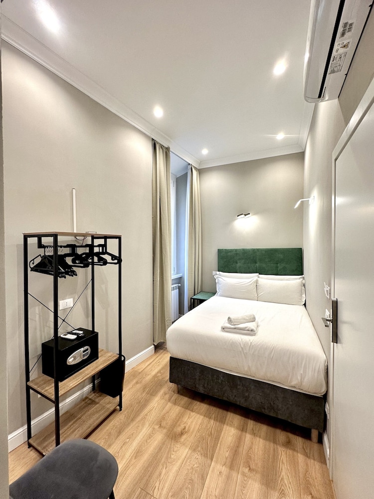 Basic Room photo 1