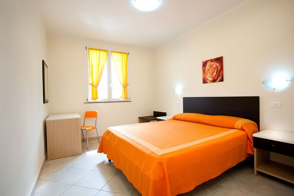 Duplex, 1 Bedroom photo 1
