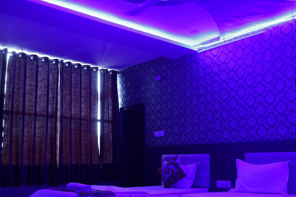 Executive Room photo 2