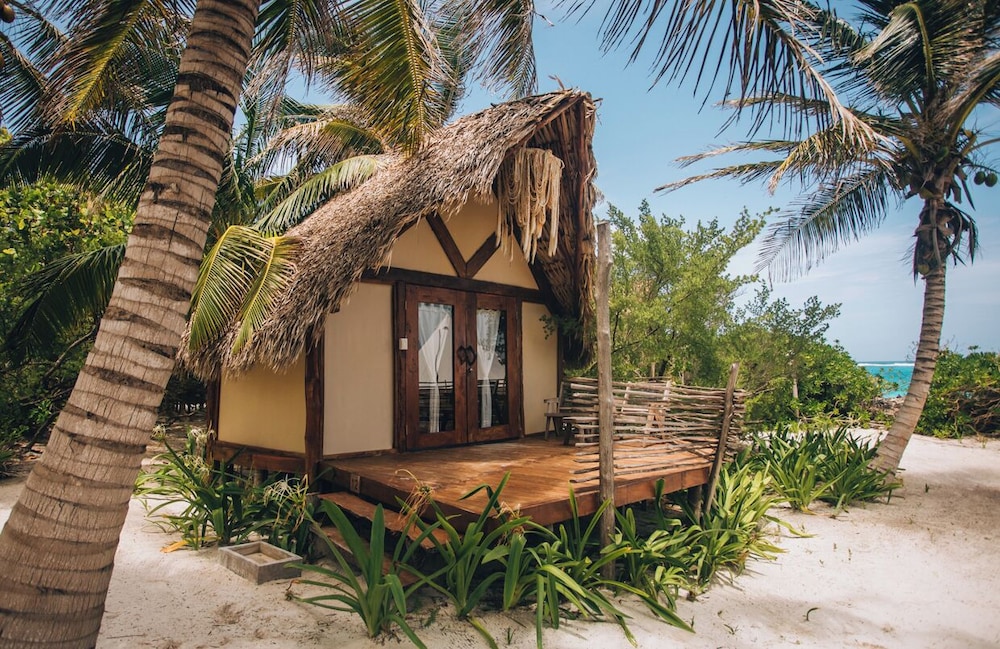 Mayan Lodge At Glampikal