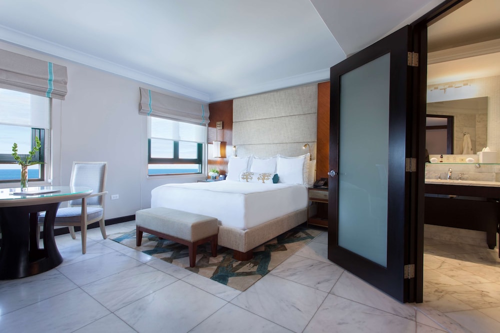 Room, 1 King Bed, Ocean View, Tower