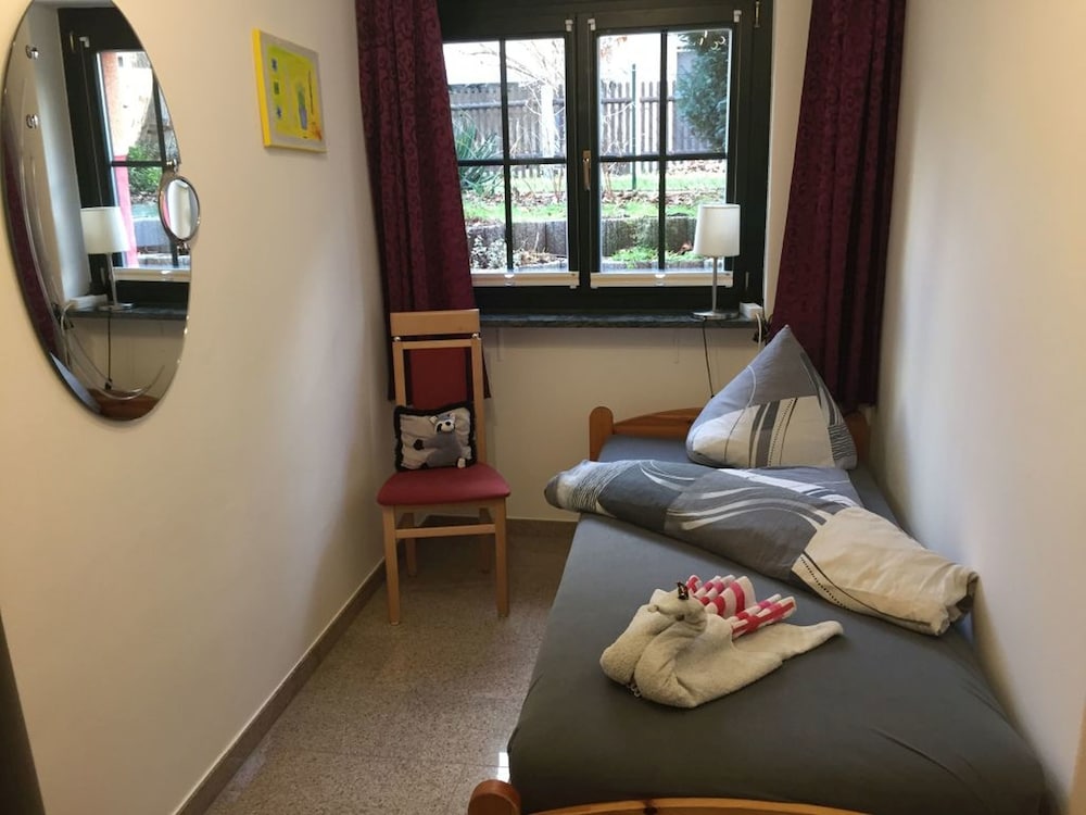 公寓,三间卧室,厨房 (Wohnung 1)
