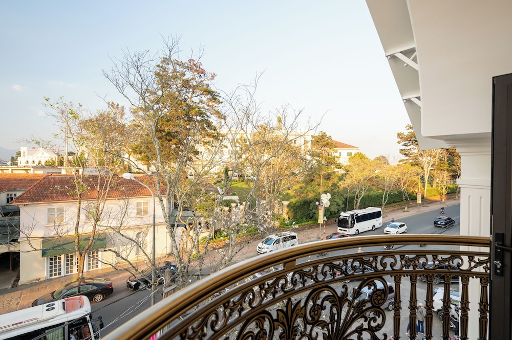 Penthouse - Photo 10