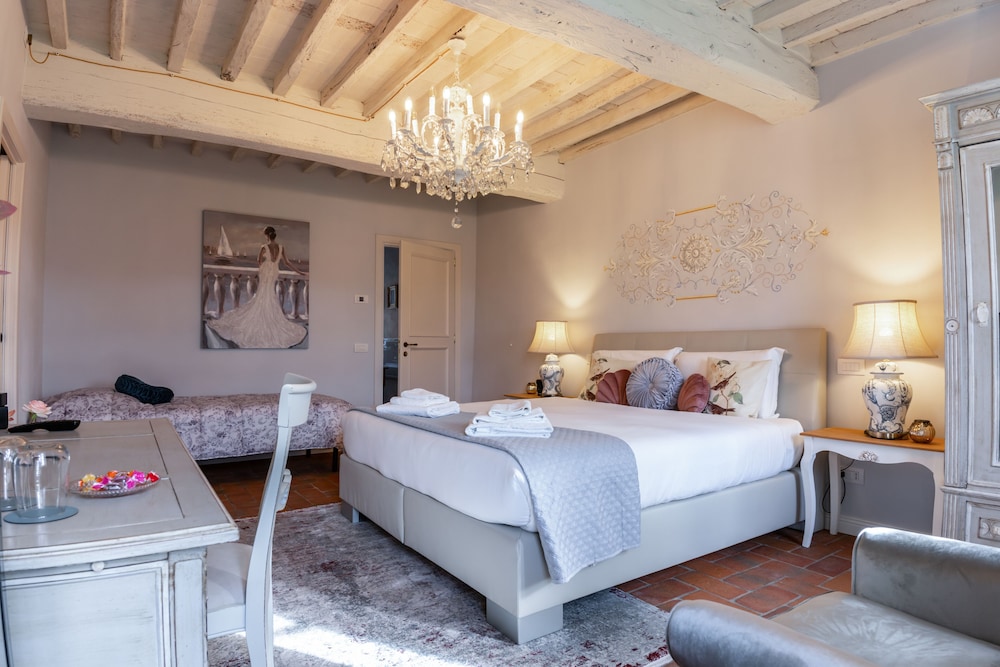 Signature Triple Room, Garden View (Gelsomino)
