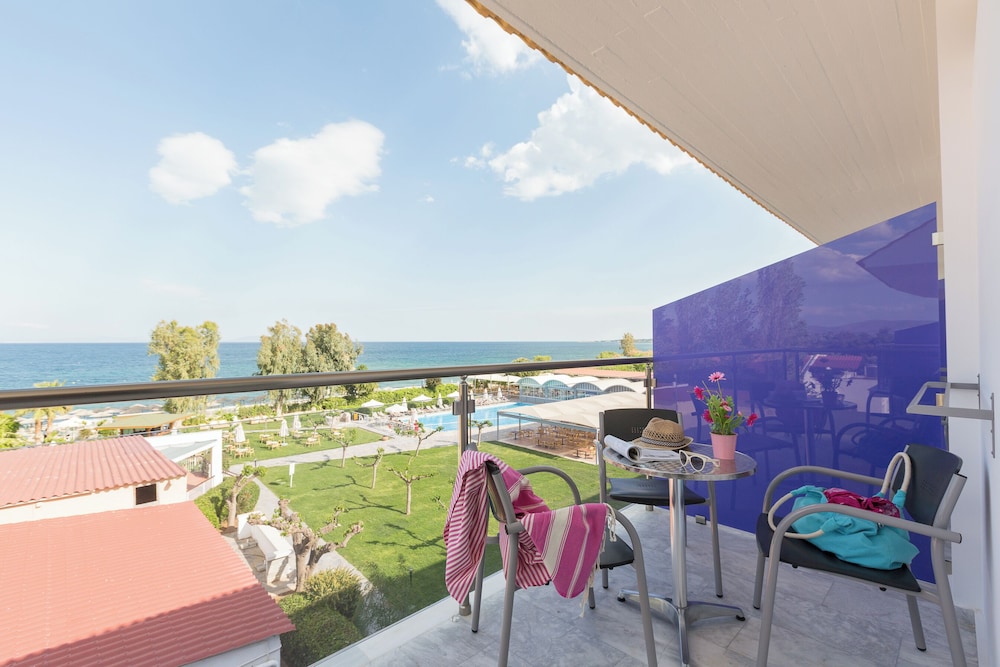 Sea View Room photo 2