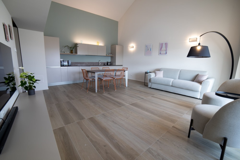Deluxe Apartment, Terrace - Photo 10