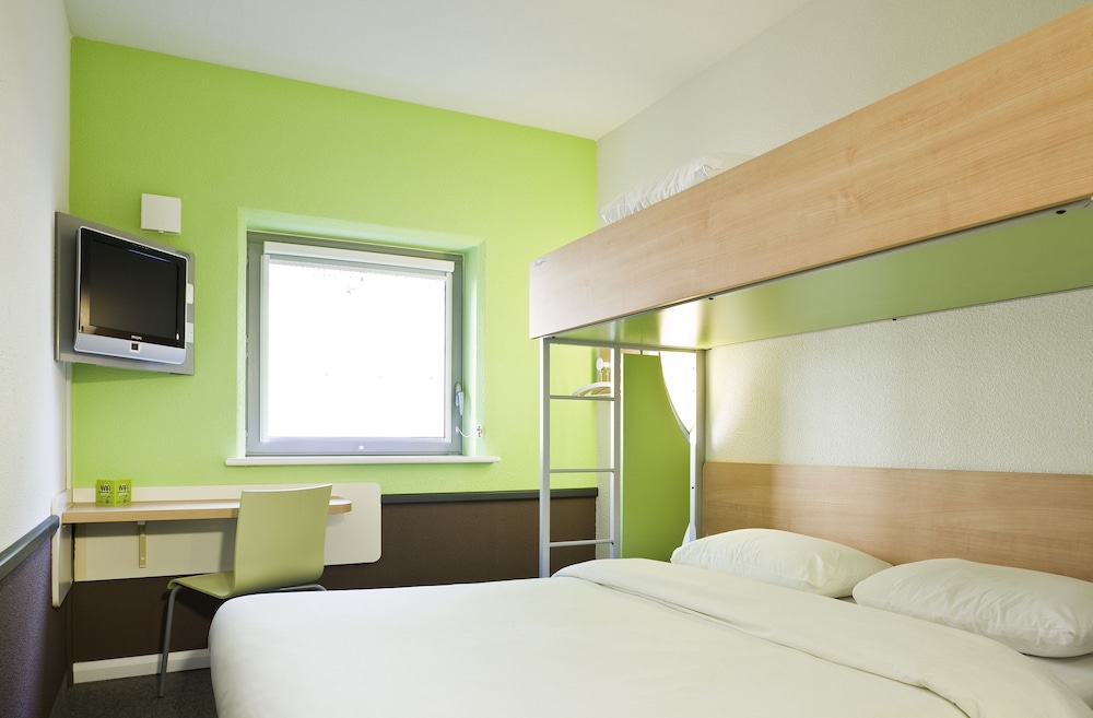 Standard Room, 1 Double Bed - Photo 3