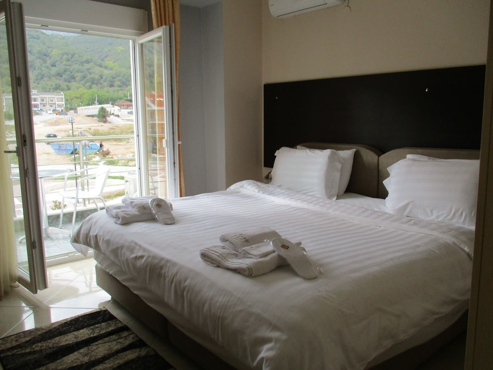 Grand Suite, 2 Bedrooms photo 3