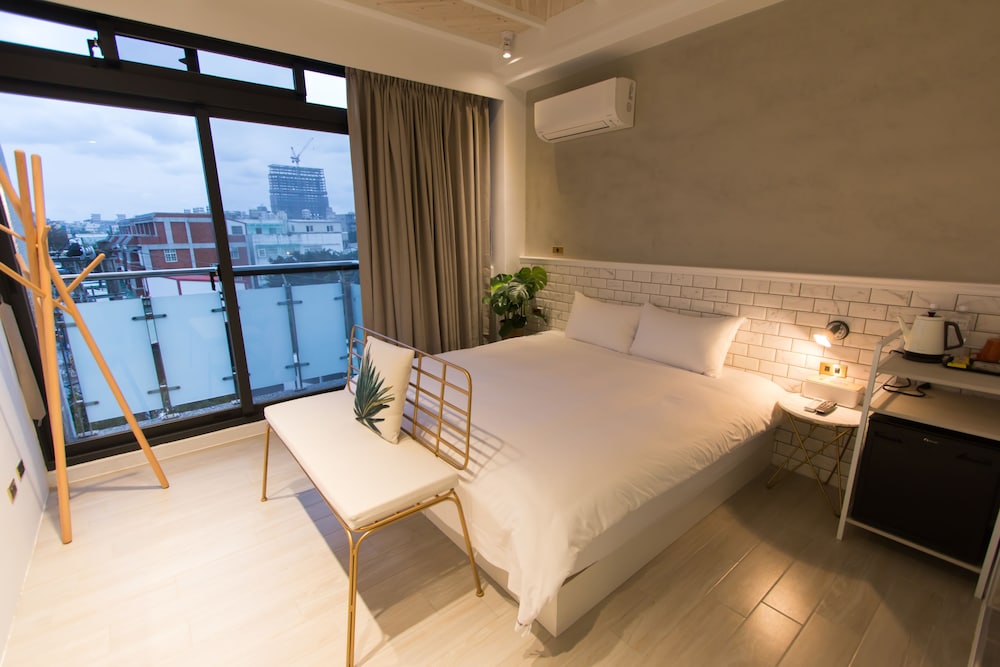 Double Room, 1 Queen Bed