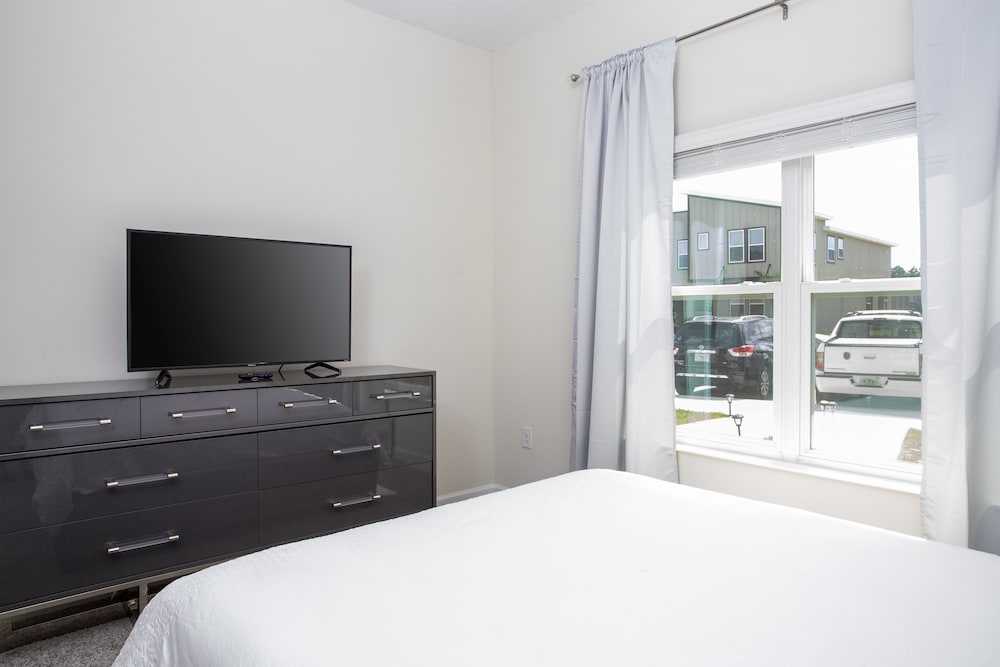 Townhome, 5 Bedrooms