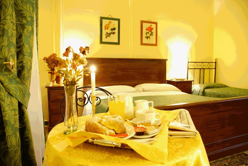 Triple Room - Photo 2