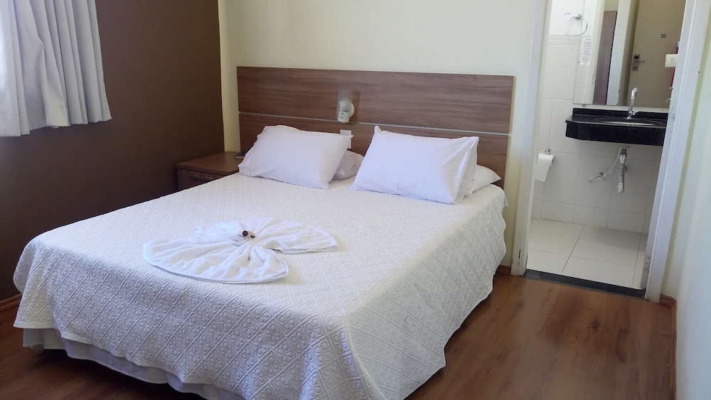 Twin Room, 2 Twin Beds photo 2