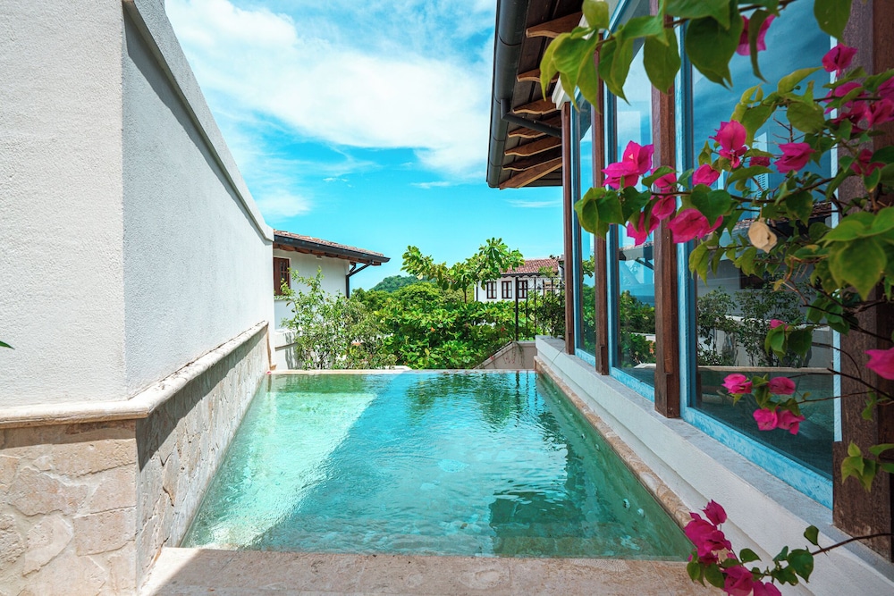 Deluxe Condo, Varios Beds, Piscina Privada, Vista al Mar (Calle Cartagena 9 | 4 habitaciones | 4.5 baños)