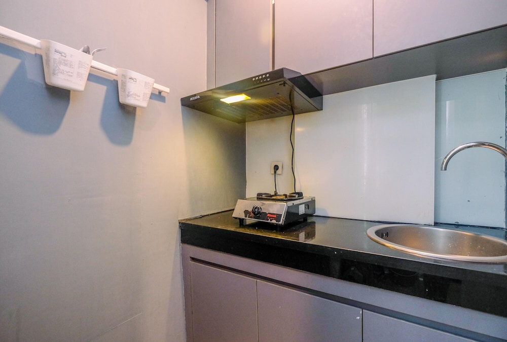 Room - Photo 2