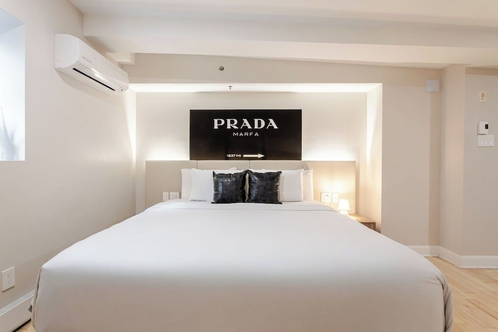 Deluxe Room, 2 Queen Beds - Photo 16