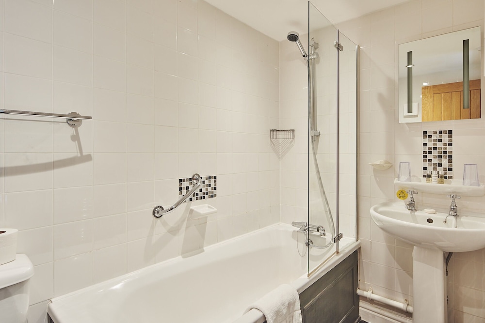 Single Room, Ensuite photo 2