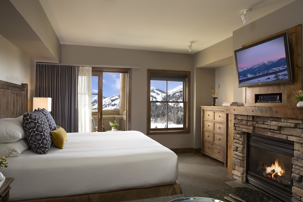Grand Room, 1 King Bed with Sofa bed (Sleeps 4) - Photo 2
