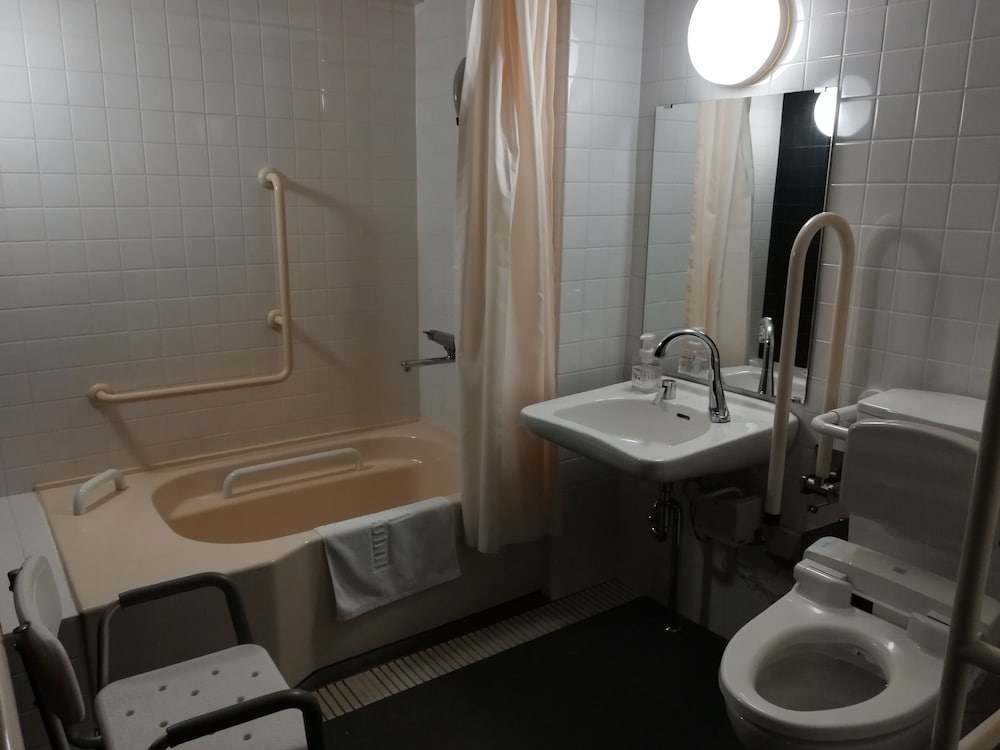 Universal Twin Room - Photo 8
