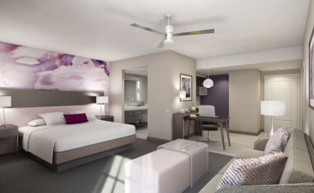 Studio Suite, 1 King Bed, Non Smoking photo 2