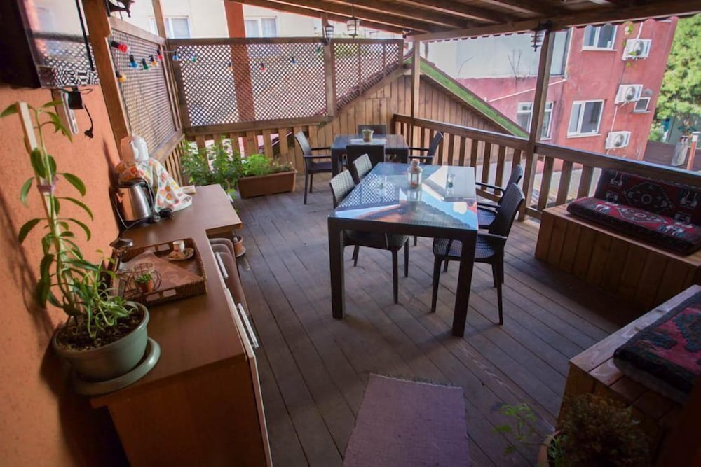 Basic Apartment photo 3