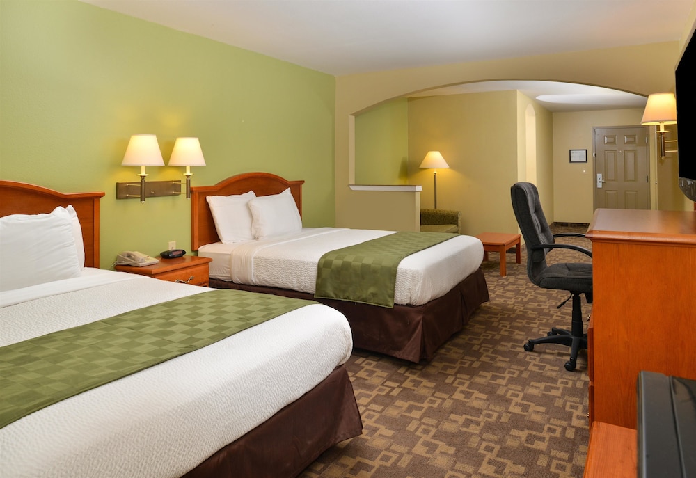 Suite, 2 Queen Beds, Non Smoking - Photo 3