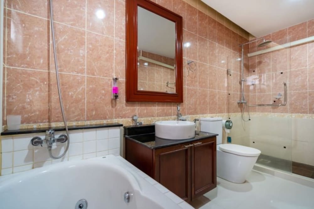 Villa, 5 Bedrooms, Private Pool - Photo 2