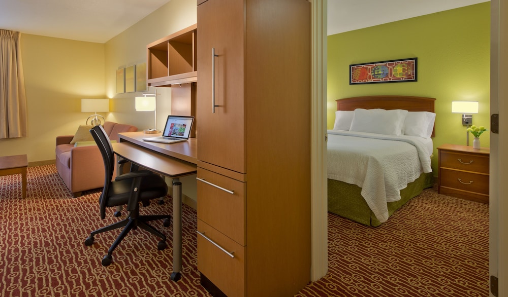 Suite, 2 Queen Beds, Accessible, Non Smoking (Tub w/ Grab Bars) - Photo 2