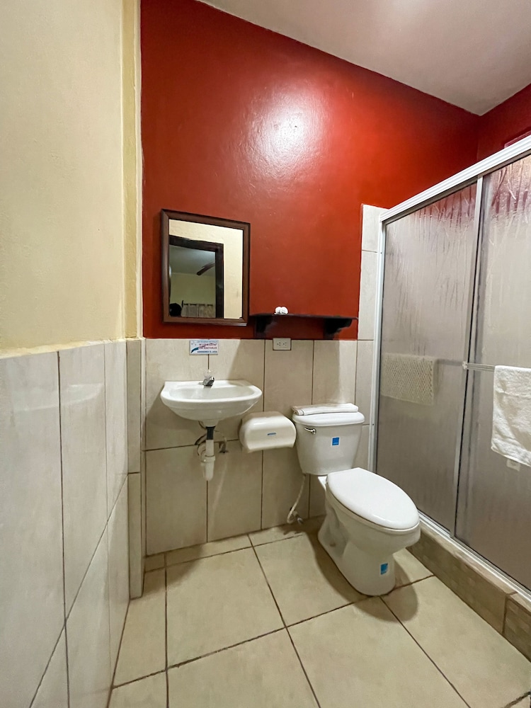 Standard Triple Room photo 3