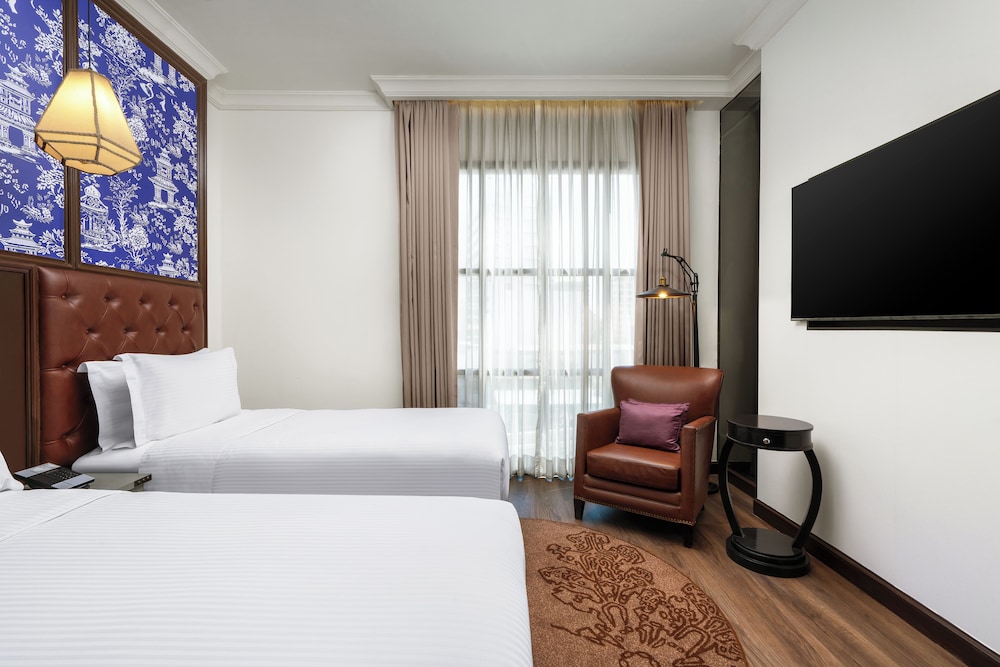 Deluxe Studio, 2 Twin Beds, City View photo 2