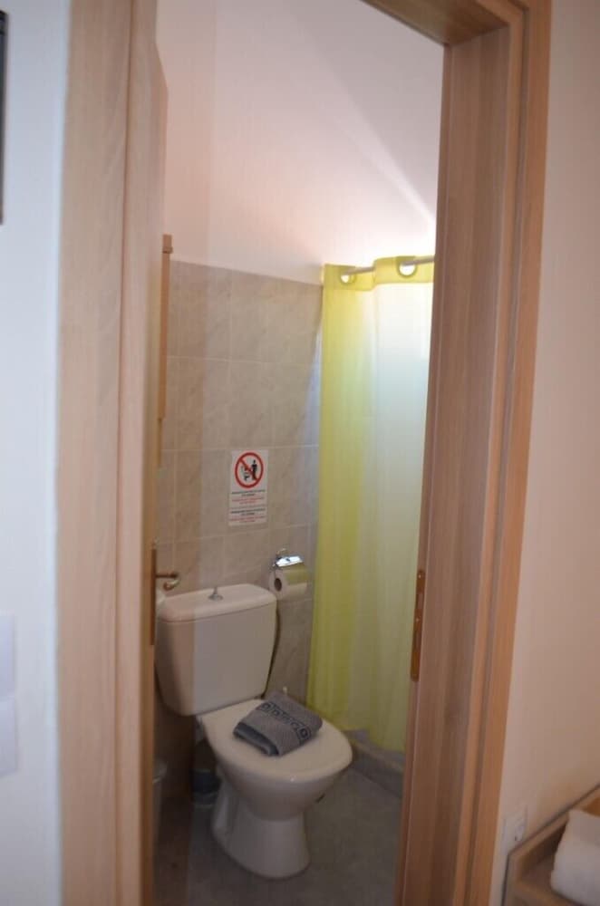 Standard Room, City View photo 3