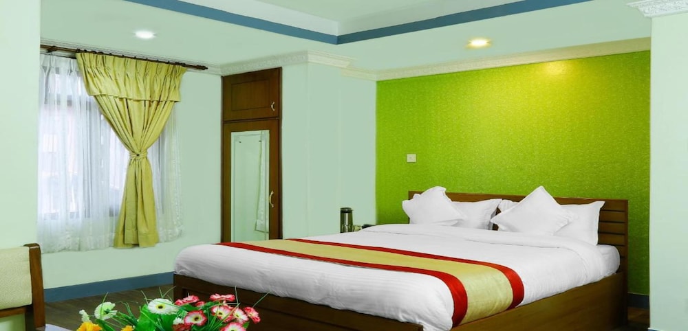 Deluxe Single Room