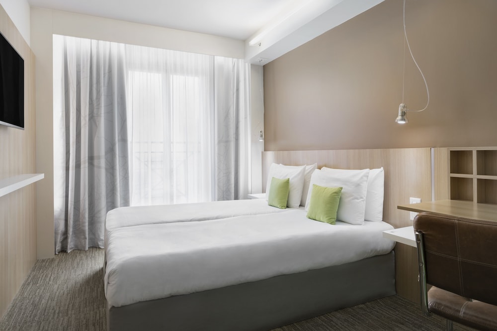 Classic Twin Room, 2 Twin Beds photo 2