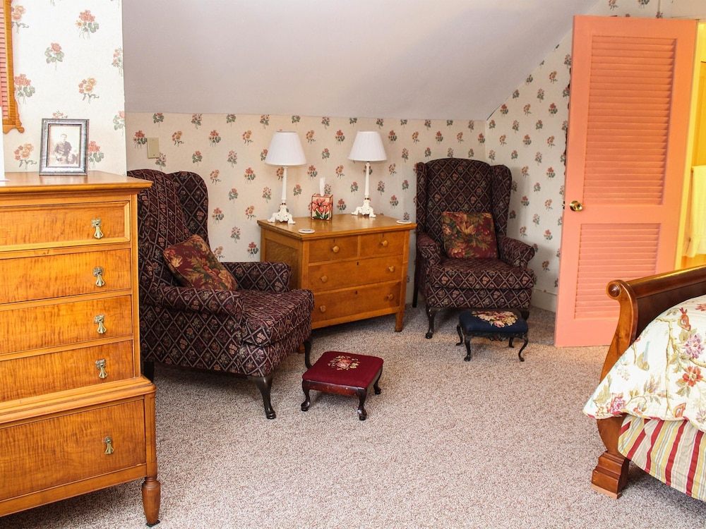 Deluxe Double Room, Ensuite, Pool View (Teaberry Room) photo 1