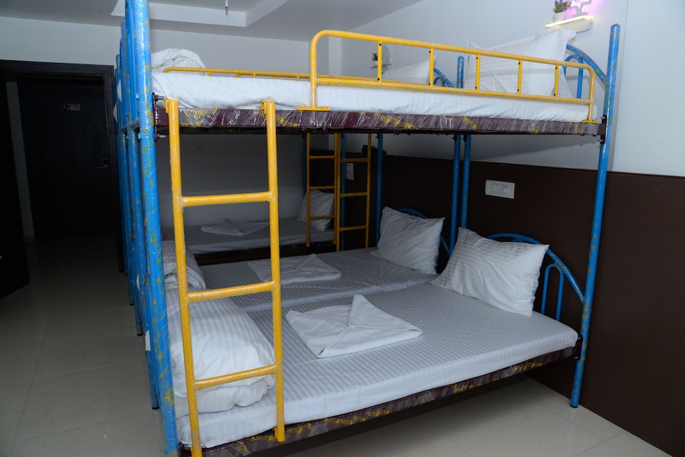 Family Twin Room, Multiple Beds photo 3