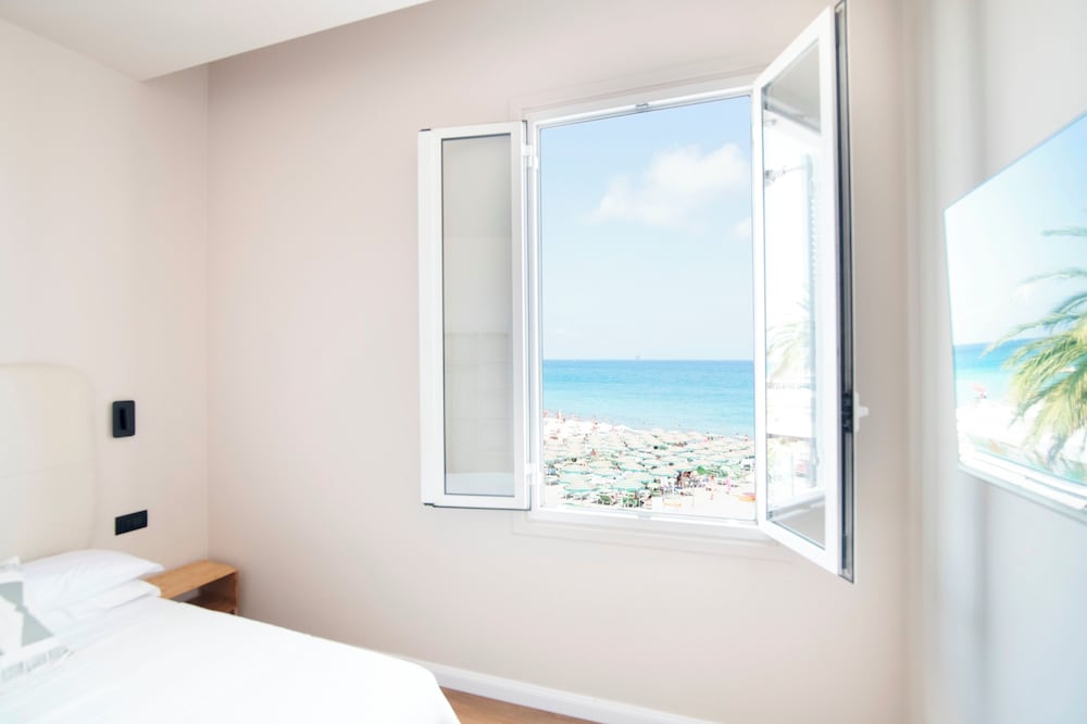 Standard Room photo 2