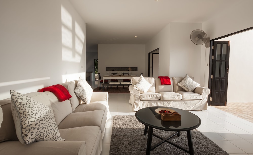Panoramic Villa, 6 Bedrooms, Ocean View, Mountainside photo 3