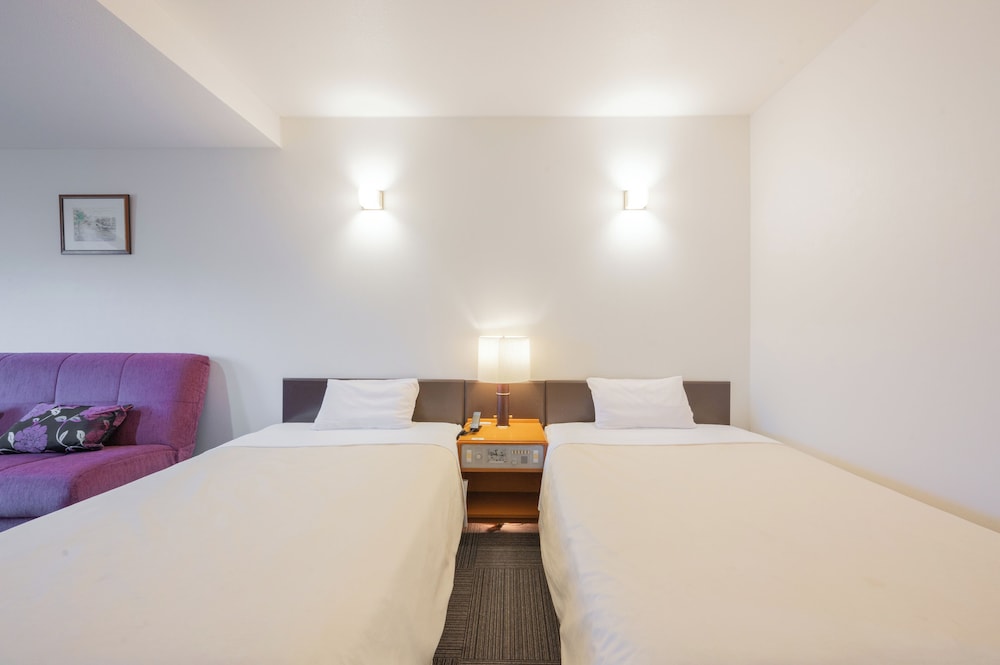 Superior Twin Room, Non Smoking photo 2