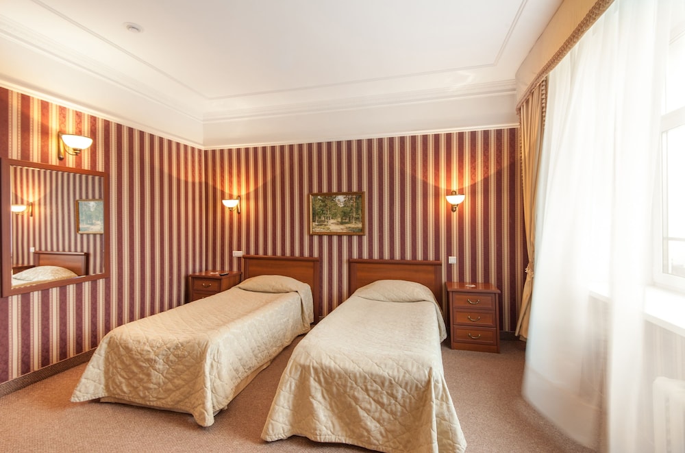 Standard Twin Room, 2 Twin Beds photo 3