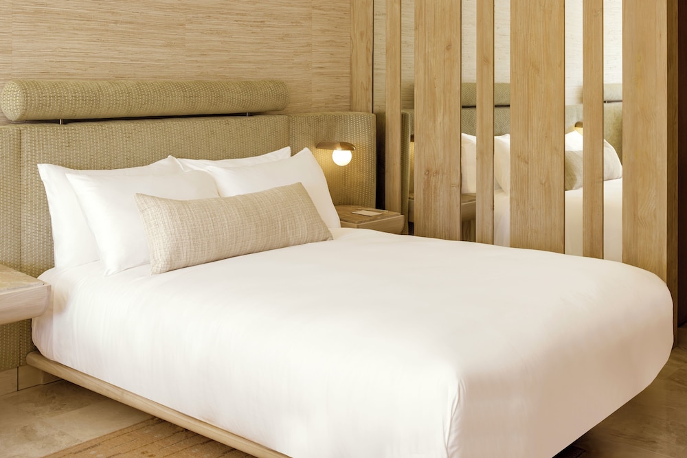 Room, 1 King Bed, City View - Photo 6