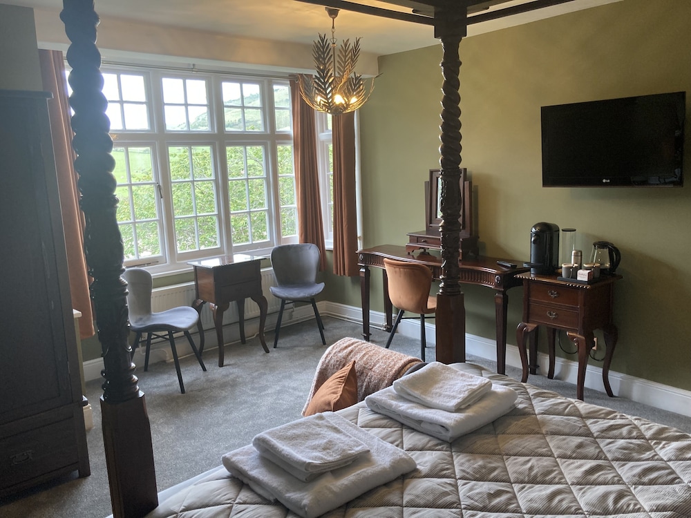 Honeymoon Suite photo 2