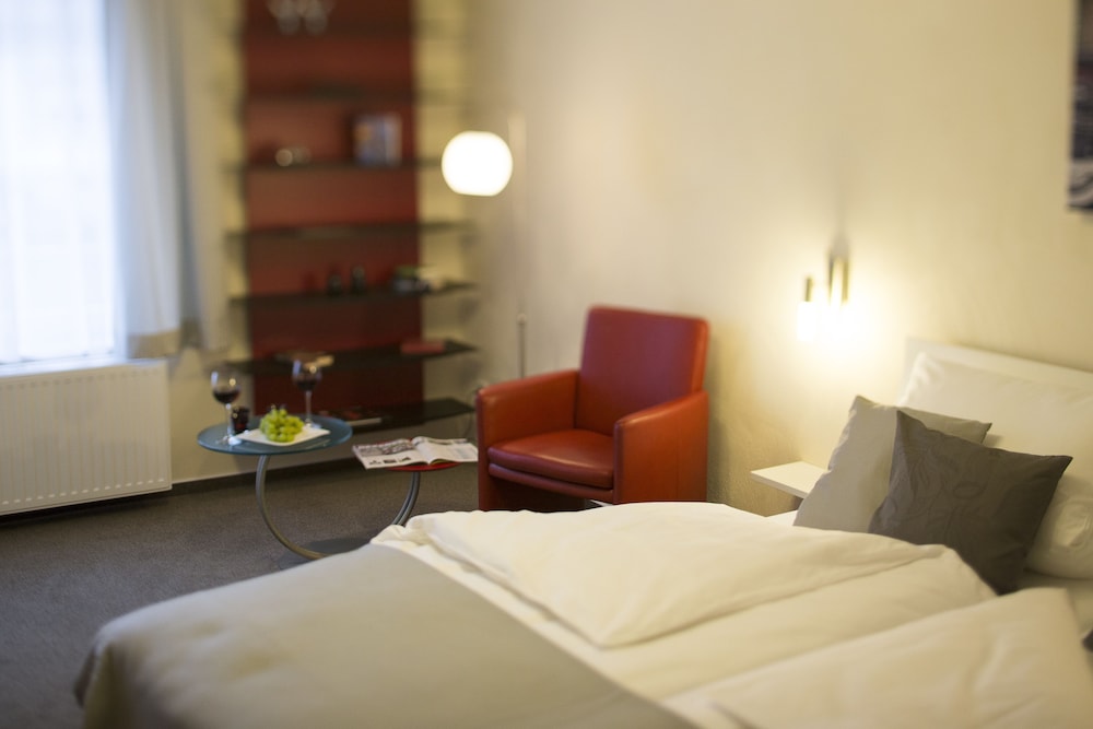 Standard Double Room - Photo 3