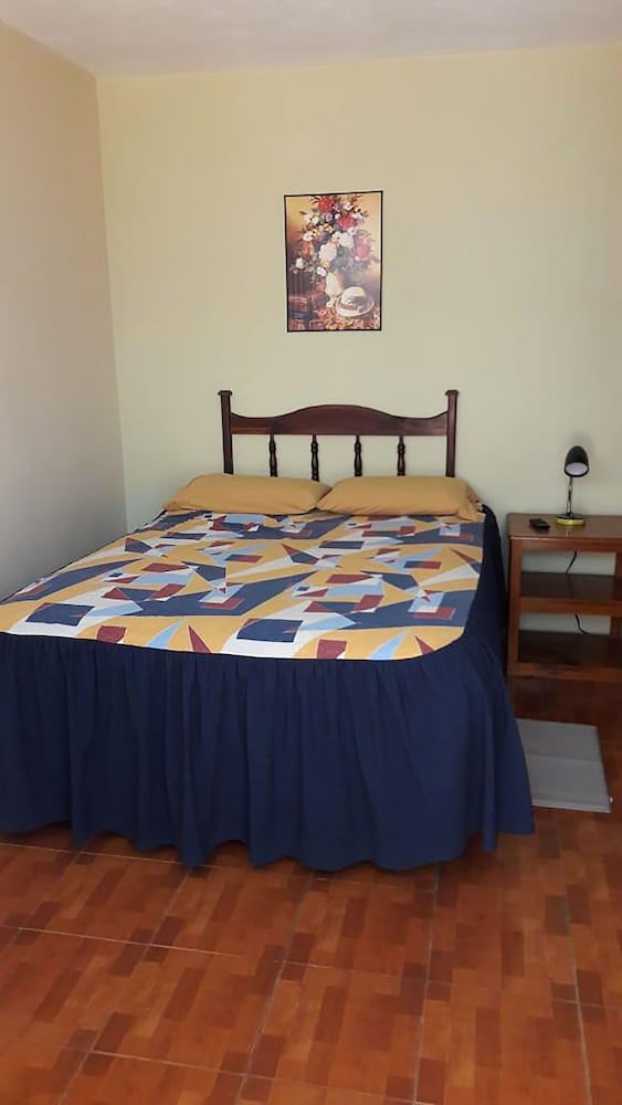 Classic Double or Twin Room, Multiple Bedrooms, Non Smoking, Microwave photo 2